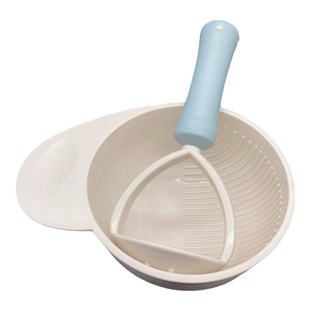 http://wildchildhatco.com/cdn/shop/products/food-masher-and-bowl-bluelittoes-515254.webp?v=1680650609