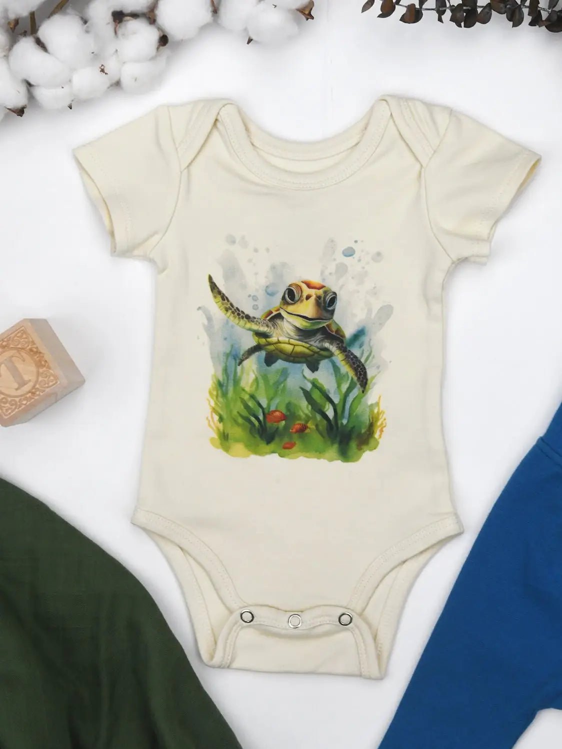 Organic Cotton Short Sleeve Baby Bodysuit, Honu - Wild Child Hat CoEarthyOnesie